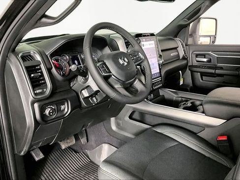 New 2026 RAM 3500 Big Horn AWD/4WD image 8