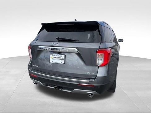 Used 2022 Ford Explorer Limited w/ Equipment Group 301A AWD/4WD image 7