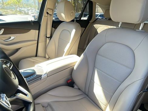 Used 2022 Mercedes-Benz GLC 300 image 15