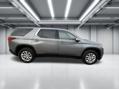 Used 2021 Chevrolet Traverse LT