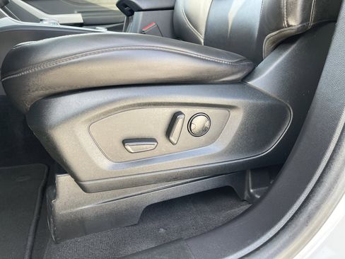 Certified 2022 Ford Explorer XLT image 15