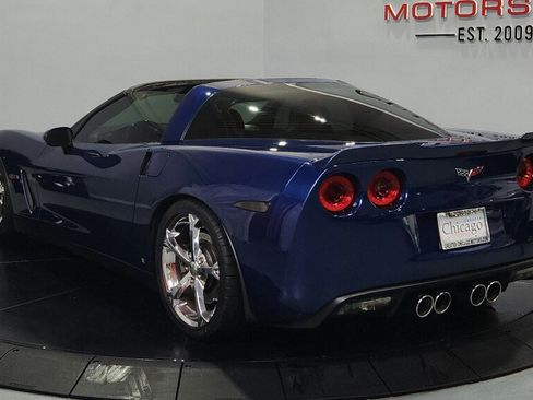 Used 2007 Chevrolet Corvette Coupe w/ Performance Package RWD image 8
