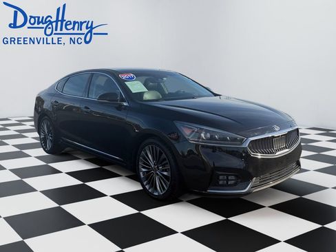 Used 2017 Kia Cadenza Limited image 7