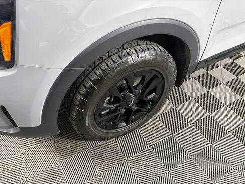 Used 2024 Kia Telluride SX Prestige X-Pro AWD/4WD image 11