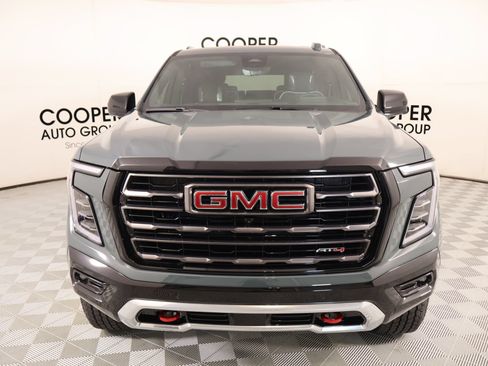 Used 2026 GMC Yukon AT4 Ultimate w/ LPO, Floor Liner Package AWD/4WD image 9
