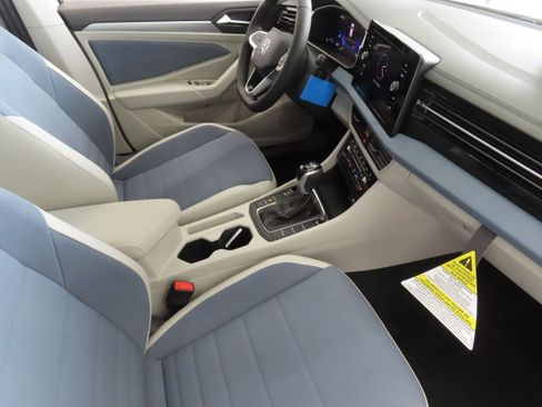 New 2025 Volkswagen Jetta SE image 26