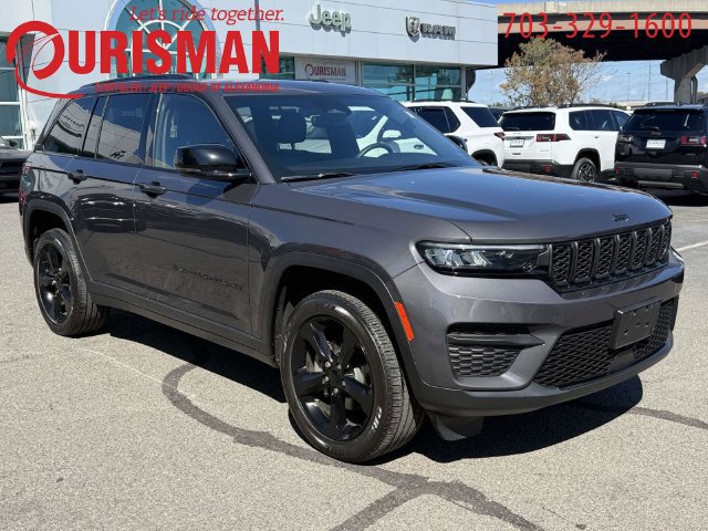 Used 2023 Jeep Grand Cherokee Altitude AWD/4WD image 1