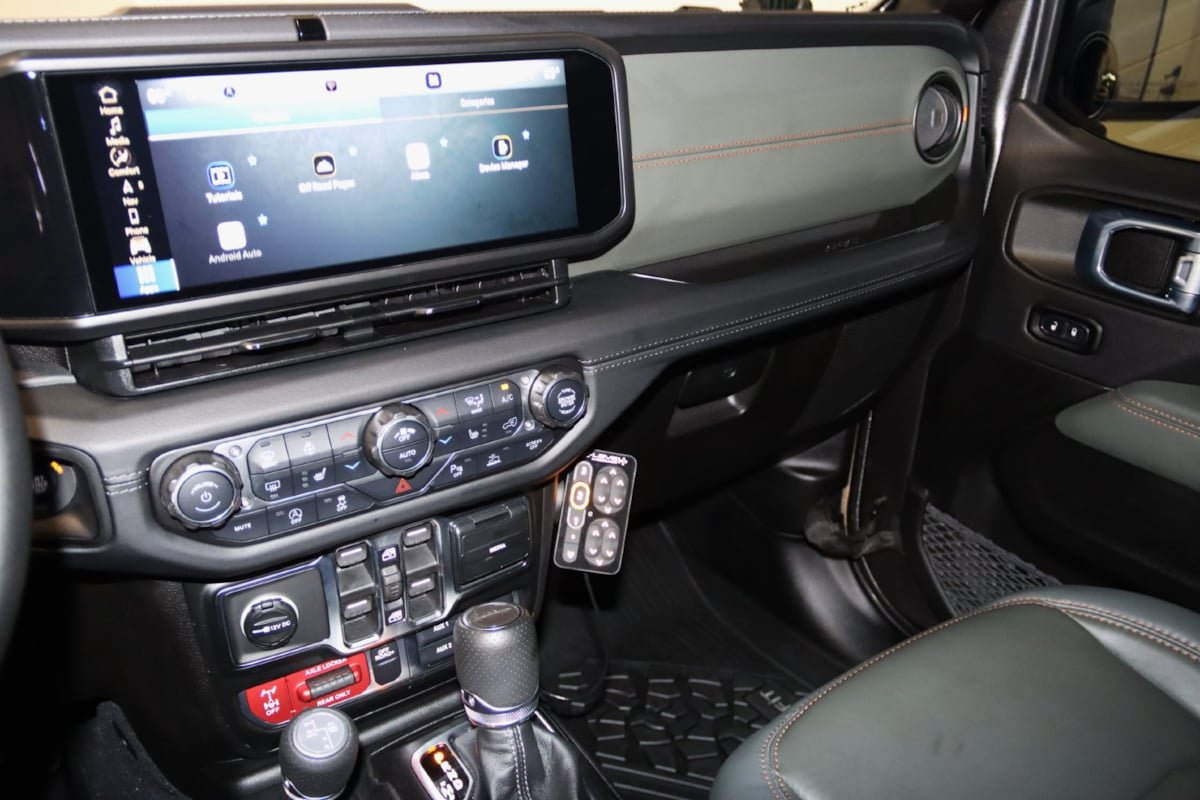 Used 2026 Jeep Gladiator Mojave AWD/4WD image 53