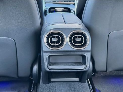 Used 2026 Mercedes-Benz C 300 4MATIC Sedan image 26