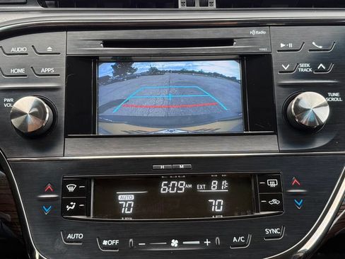 Used 2015 Toyota Avalon XLE Premium FWD image 31