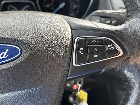 Used 2015 Ford Focus SE w/ Equipment Group 201A image 17