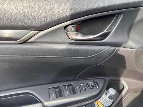 Used 2020 Honda Civic Sport Touring image 23