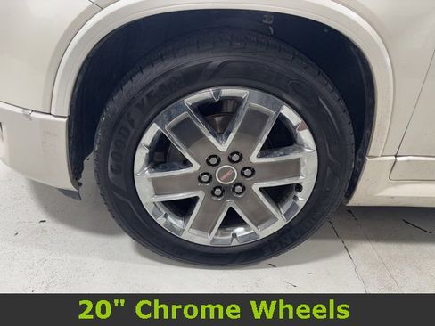 Used 2012 GMC Acadia Denali image 4