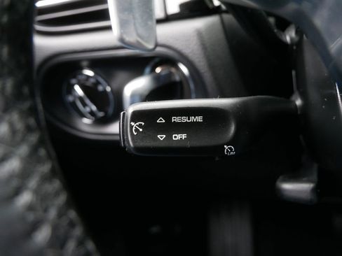 Used 2021 Porsche Macan image 21