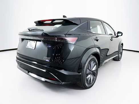 Used 2023 Nissan Ariya AWD image 9