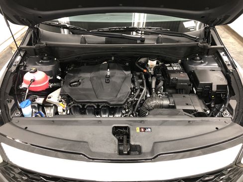 Certified 2023 Kia Sportage EX image 6