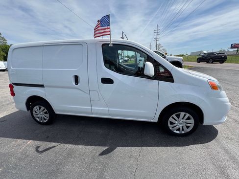 Used 2019 Nissan NV200 SV image 5