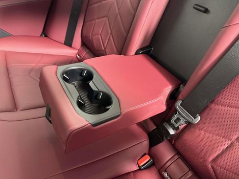 Used 2026 BMW 530i xDrive 530i xDrive w/ Premium Package image 32