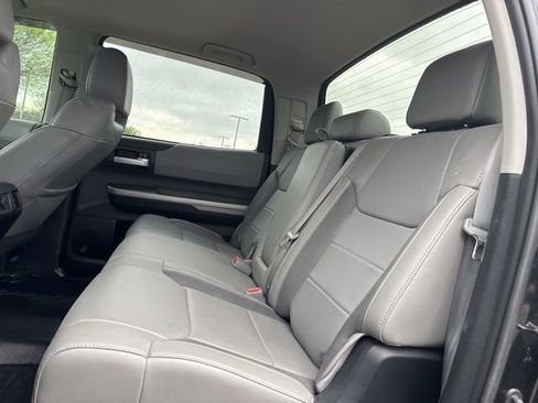 Used 2019 Toyota Tundra Limited w/ Limited Premium Package image 7