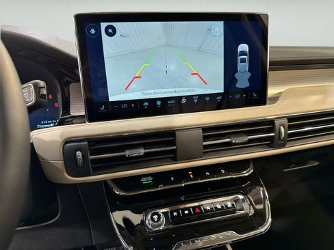 New 2026 Lincoln Corsair Premiere FWD image 18