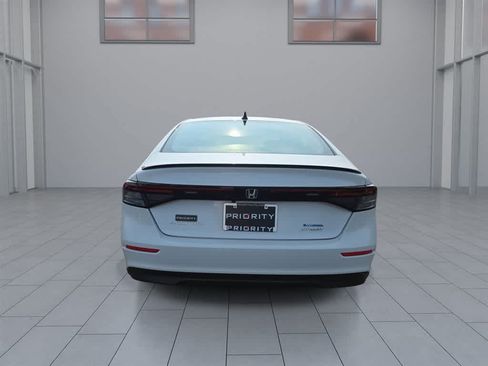 Certified 2025 Honda Accord Sport image 9