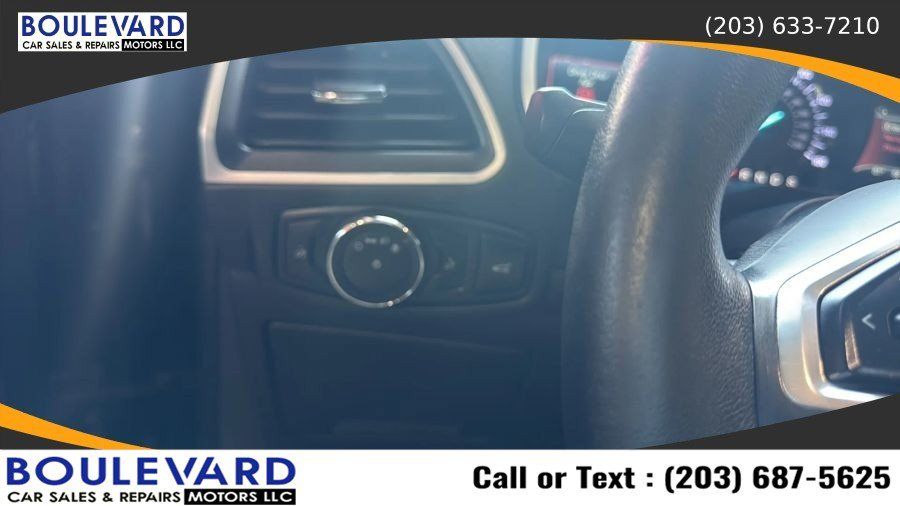 Used 2018 Ford Edge SEL w/ Equipment Group 201A AWD/4WD image 27