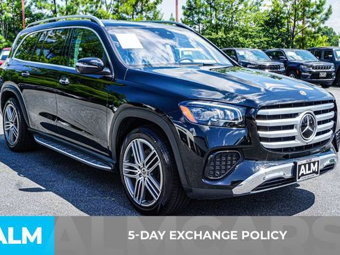 Used 2024 Mercedes-Benz GLS 450 4MATIC image 4