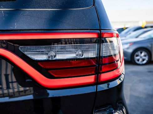 Used 2020 Dodge Durango SXT image 11