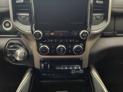 Used 2019 RAM 1500 Laramie AWD/4WD image 30