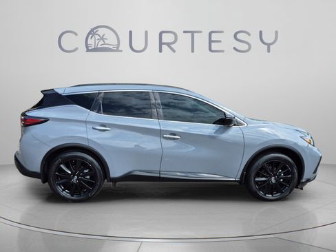 Used 2022 Nissan Murano SV w/ SV Midnight Edition Package FWD image 8