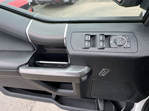 Used 2018 Ford F150 XLT w/ Equipment Group 302A Luxury image 15