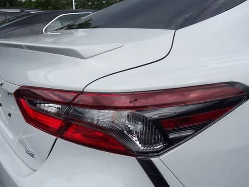 Used 2023 Toyota Camry SE FWD image 18