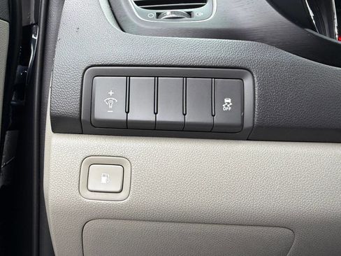 Used 2016 Kia Sedona LX w/ Option Group 020 image 27