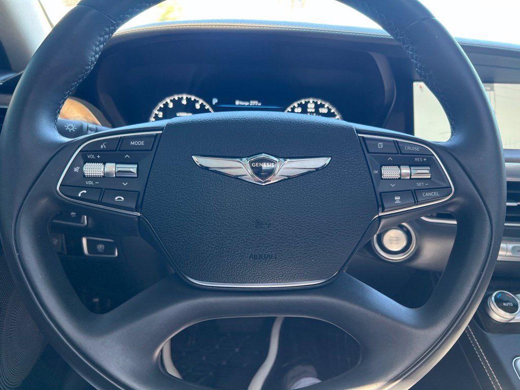Used 2021 Genesis G90 5.0 Ultimate RWD image 11
