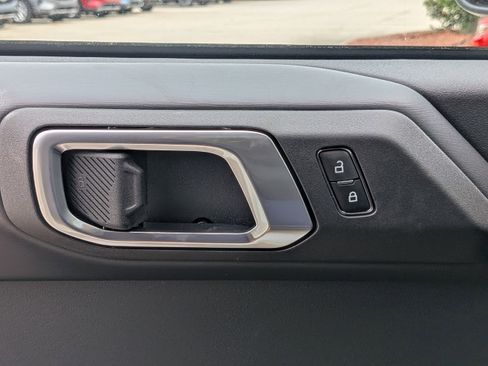 New 2025 Ford Bronco Outer Banks AWD/4WD image 23