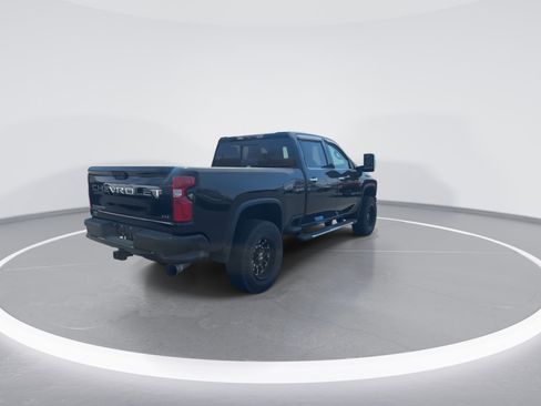 Used 2024 Chevrolet Silverado 2500 LTZ w/ LTZ Plus Package image 9