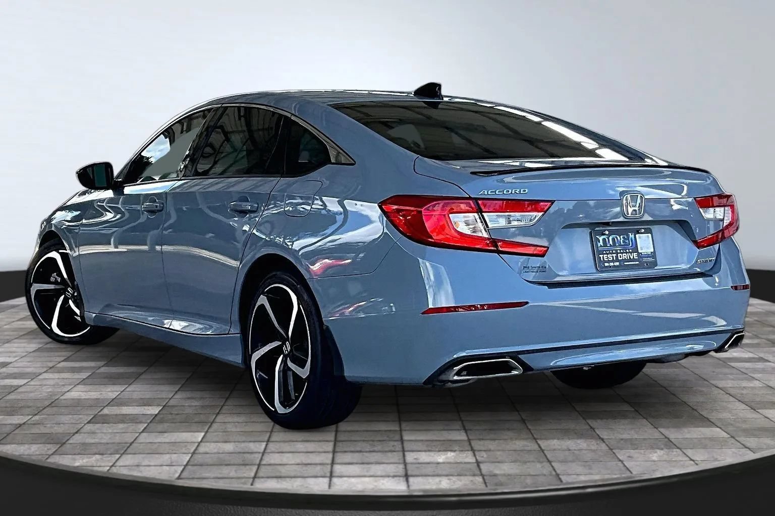 Used 2021 Honda Accord Sport image 4