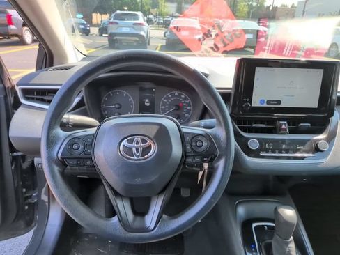 Used 2024 Toyota Corolla LE FWD image 23