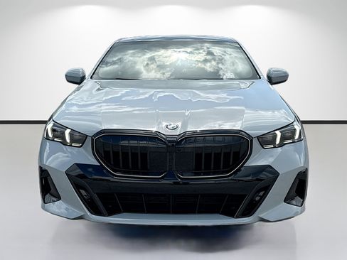 New 2027 BMW 530i w/ M Sport Package RWD image 8