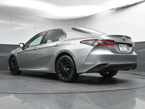 Certified 2021 Toyota Camry LE image 28
