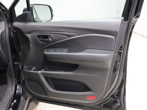 Used 2023 Honda Passport EX-L image 23