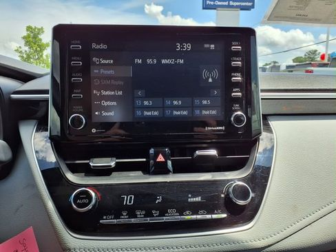Used 2021 Toyota Corolla SE FWD image 24