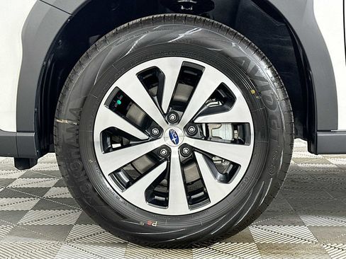 Certified 2025 Subaru Outback Premium w/ Popular Package #1A image 30