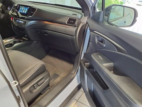 Certified 2023 Honda Passport EX-L image 28