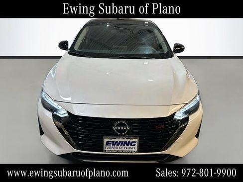 Used 2024 Nissan Sentra SR FWD image 2