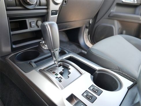 Used 2020 Toyota 4Runner Limited image 34