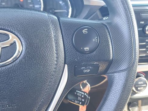 Used 2016 Toyota Corolla LE image 33