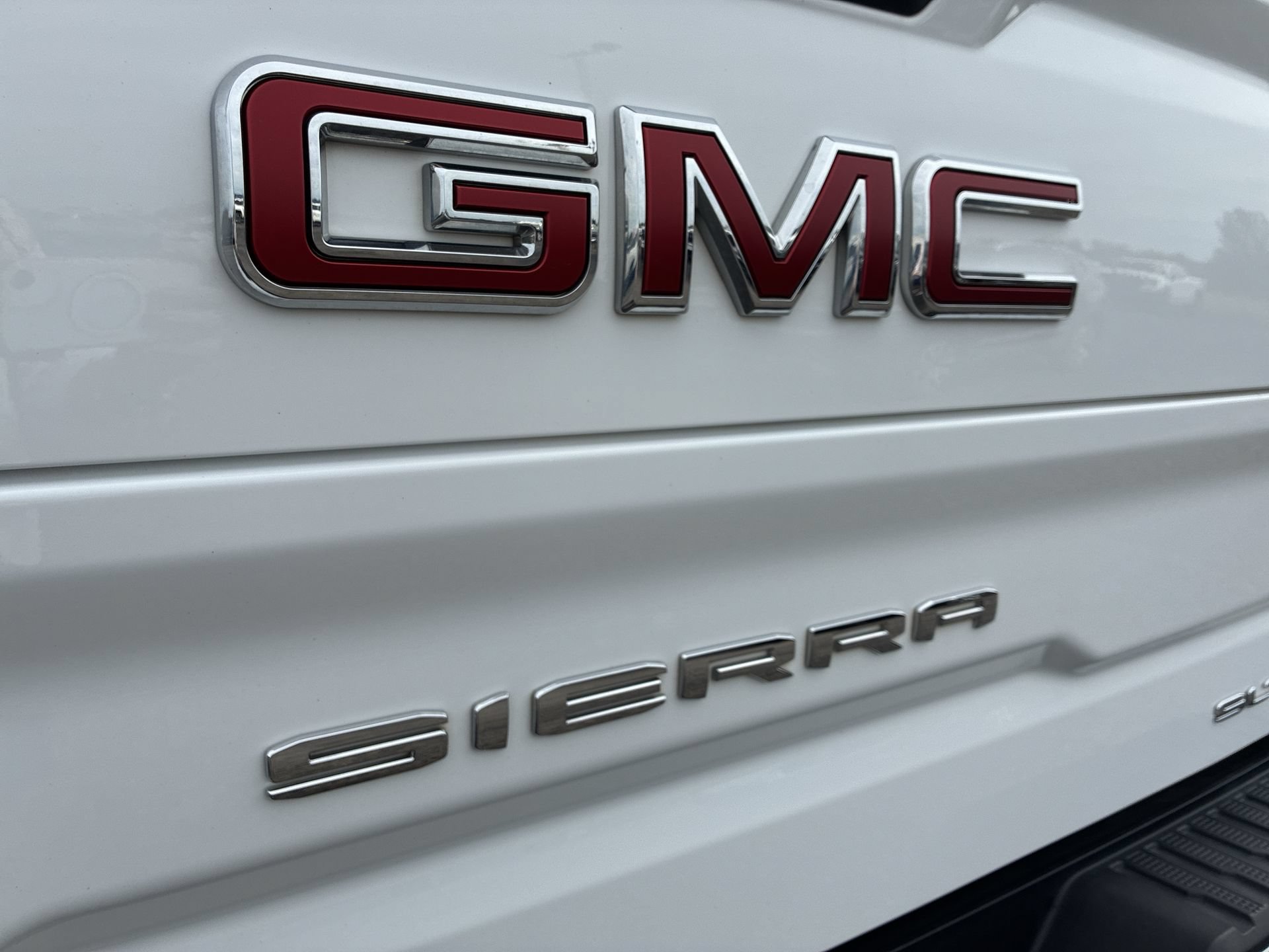 Certified 2021 GMC Sierra 1500 SLT w/ SLT Premium Package AWD/4WD image 38