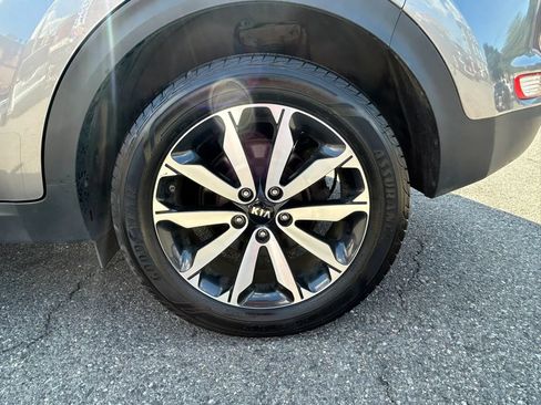 Used 2019 Kia Sportage EX w/ Option Group 040 AWD/4WD image 12
