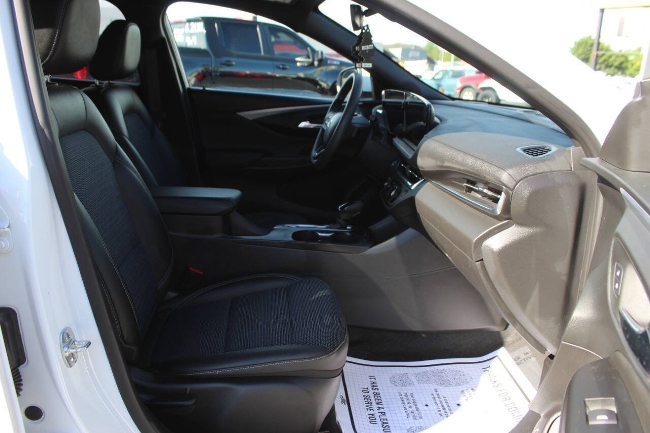 Used 2025 Buick Envista Preferred FWD image 9